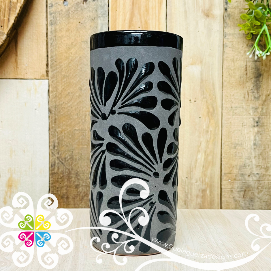 Black Espiga Plumeado Cilindro Clay Vase - Florero Barro