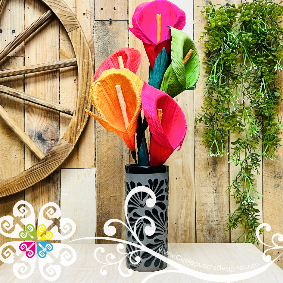 Black Espiga Plumeado Cilindro Clay Vase - Florero Barro