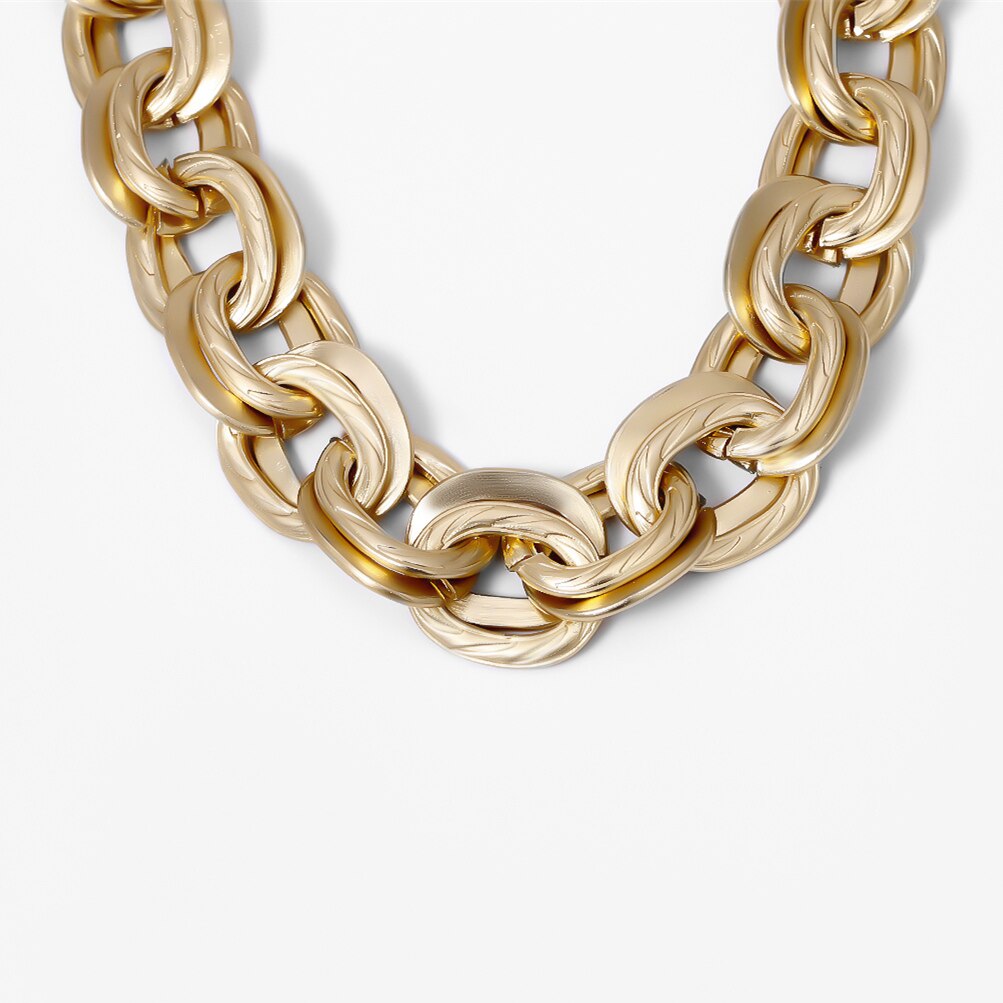 Chunky Curb Chain Choker Necklace