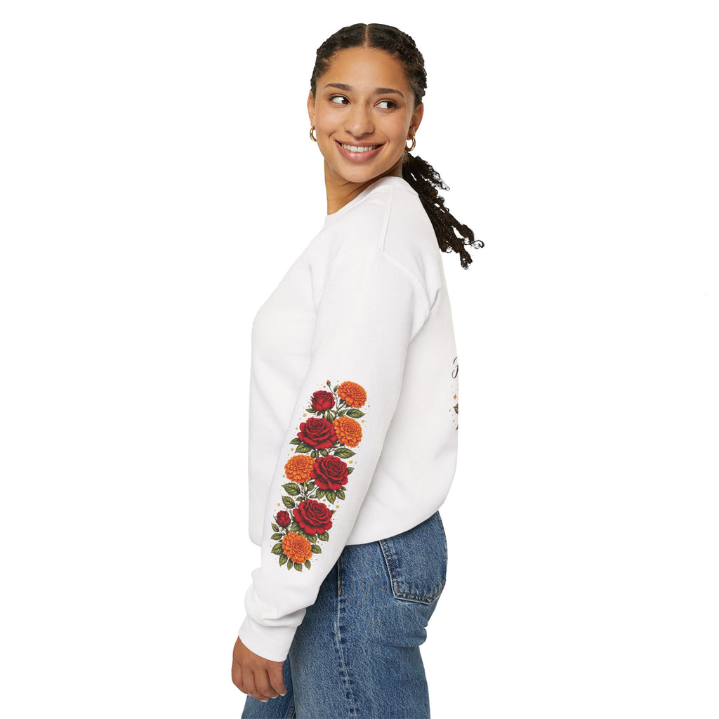 Floral "Hecha de Fuerza y Flores" Sweatshirt