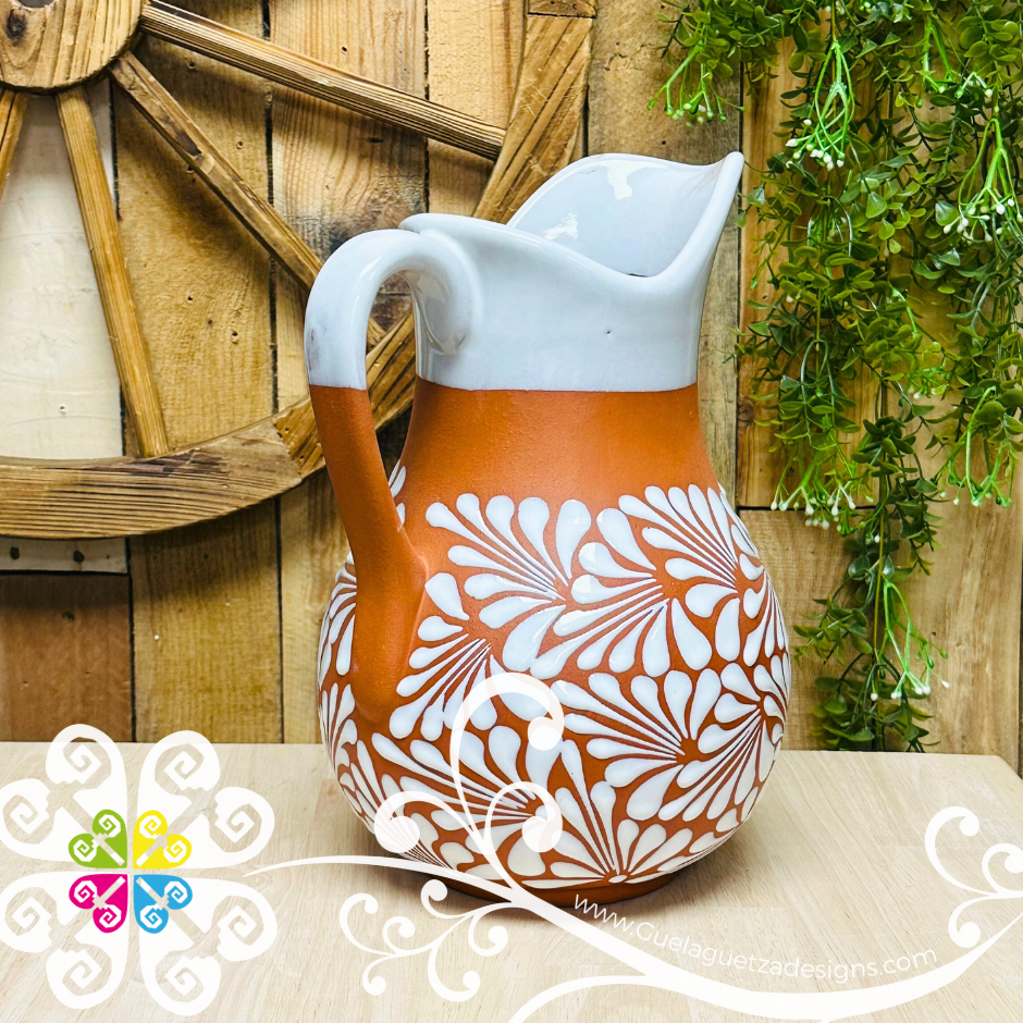 Natural/White Espiga Large Pato Clay Pitcher - Jarro de Barro