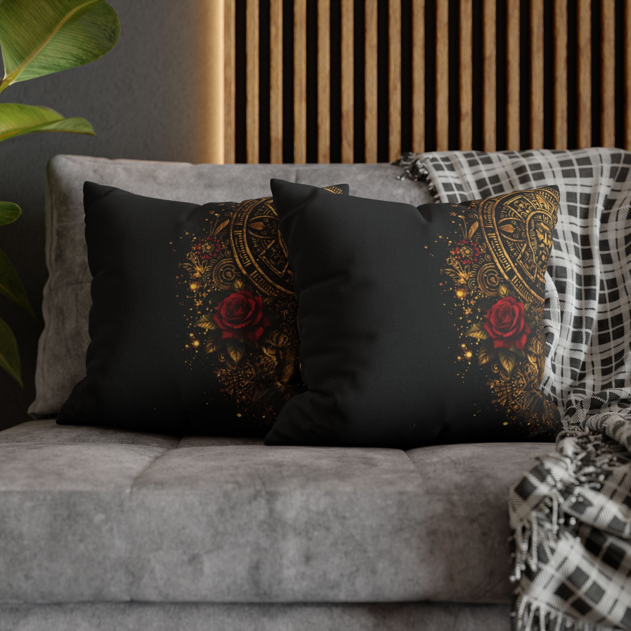 Reina Azteca Pillowcase — Rose Decorative Throw Pillow