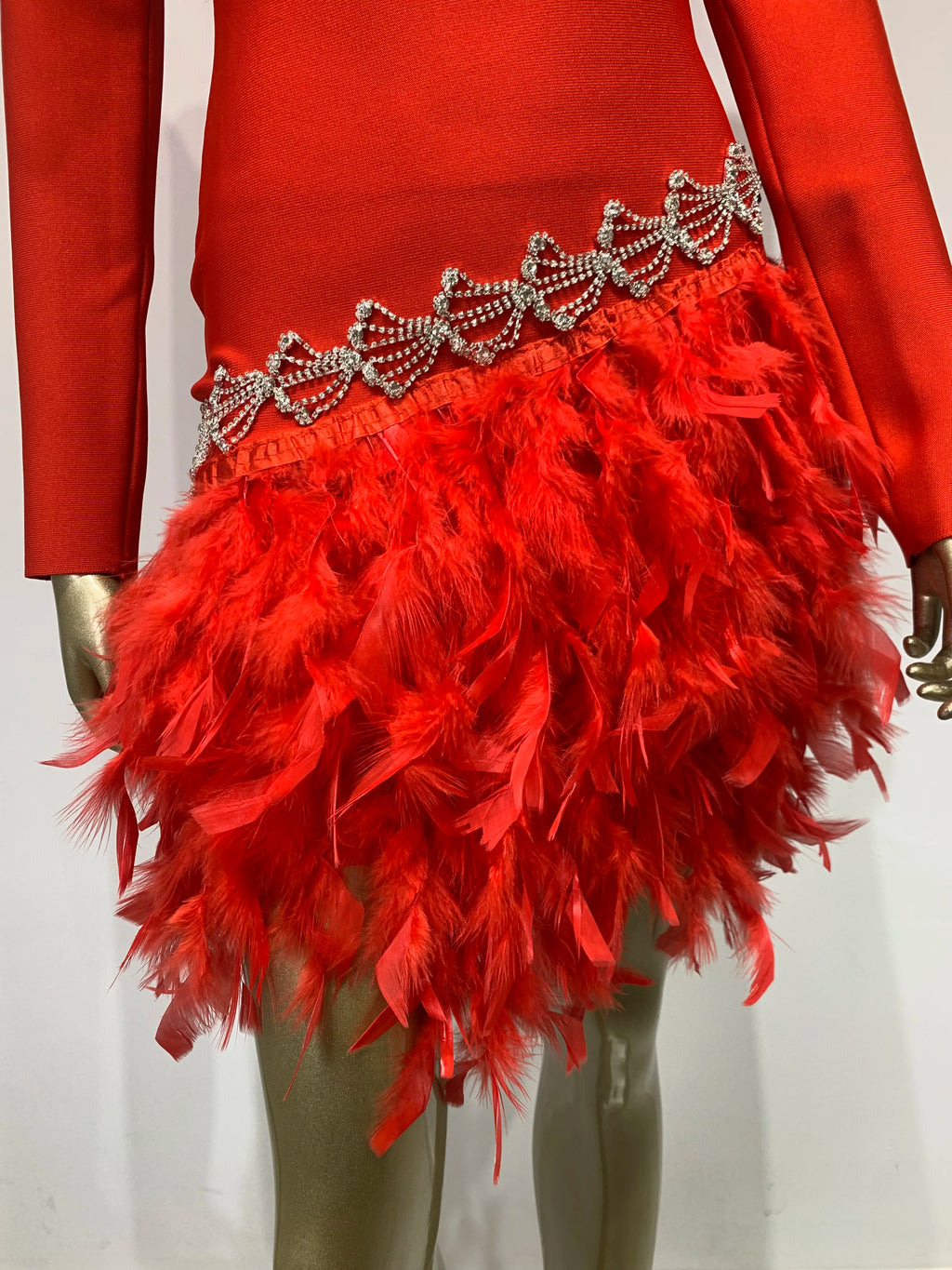 Women Celebrity Sexy Long Sleeve Feather Diamonds Black Red Mini Bodycon Bandage Dress Elegant Evening Club Party Dress