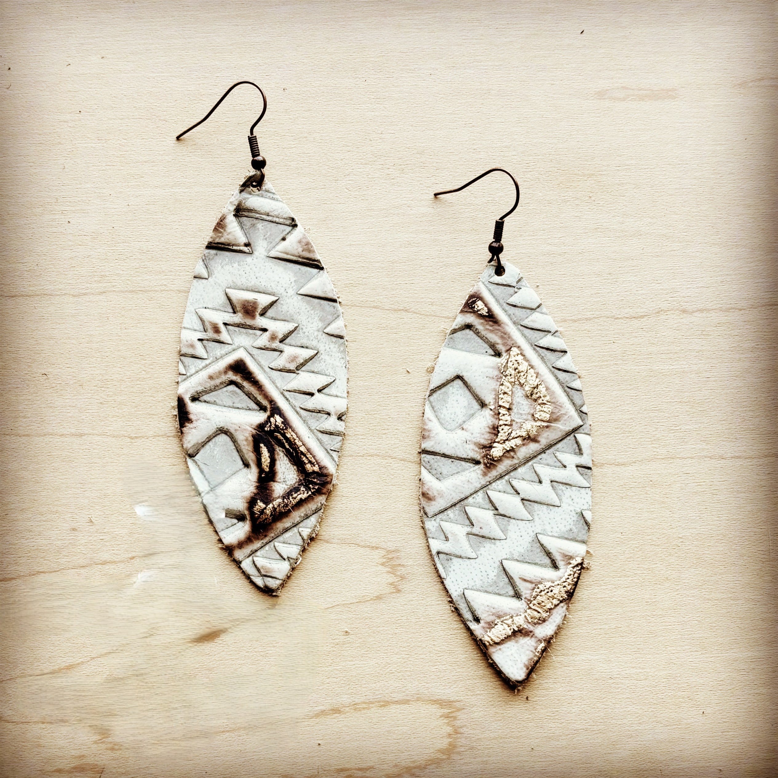 **Narrow Leather Oval Earrings-Aztec Gold 217x