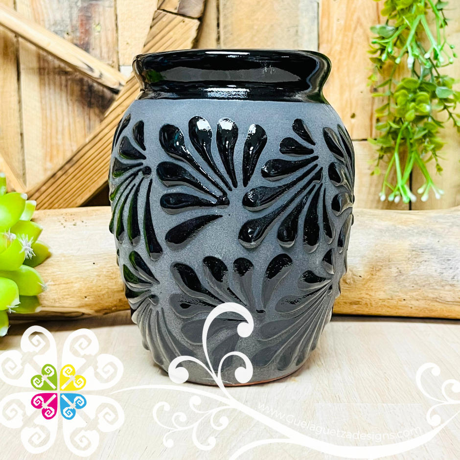 Black Espiga Plumeado Bola Clay Vase - Florero Barro