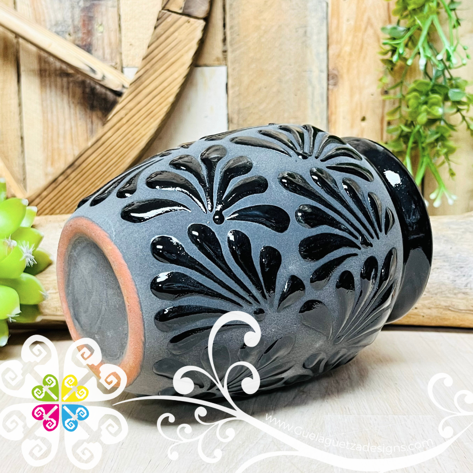 Black Espiga Plumeado Bola Clay Vase - Florero Barro