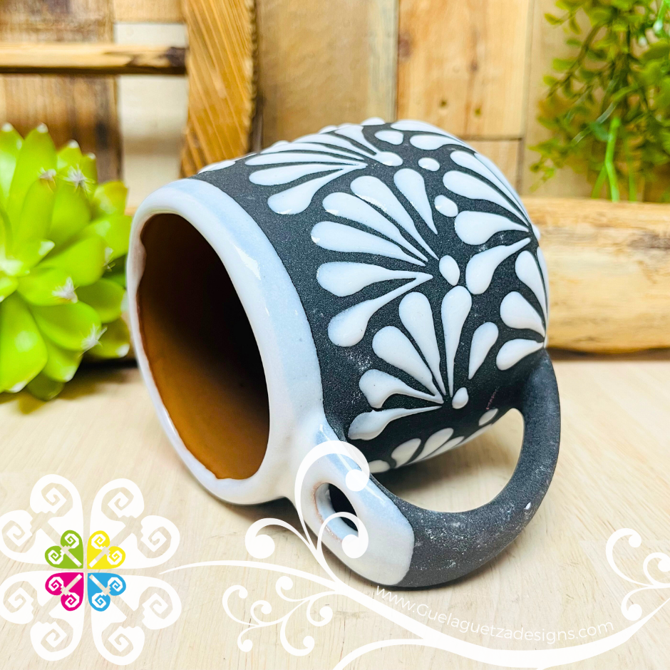 Black with White Clay Mug with Spoon - Taza Espiga con Cuchara