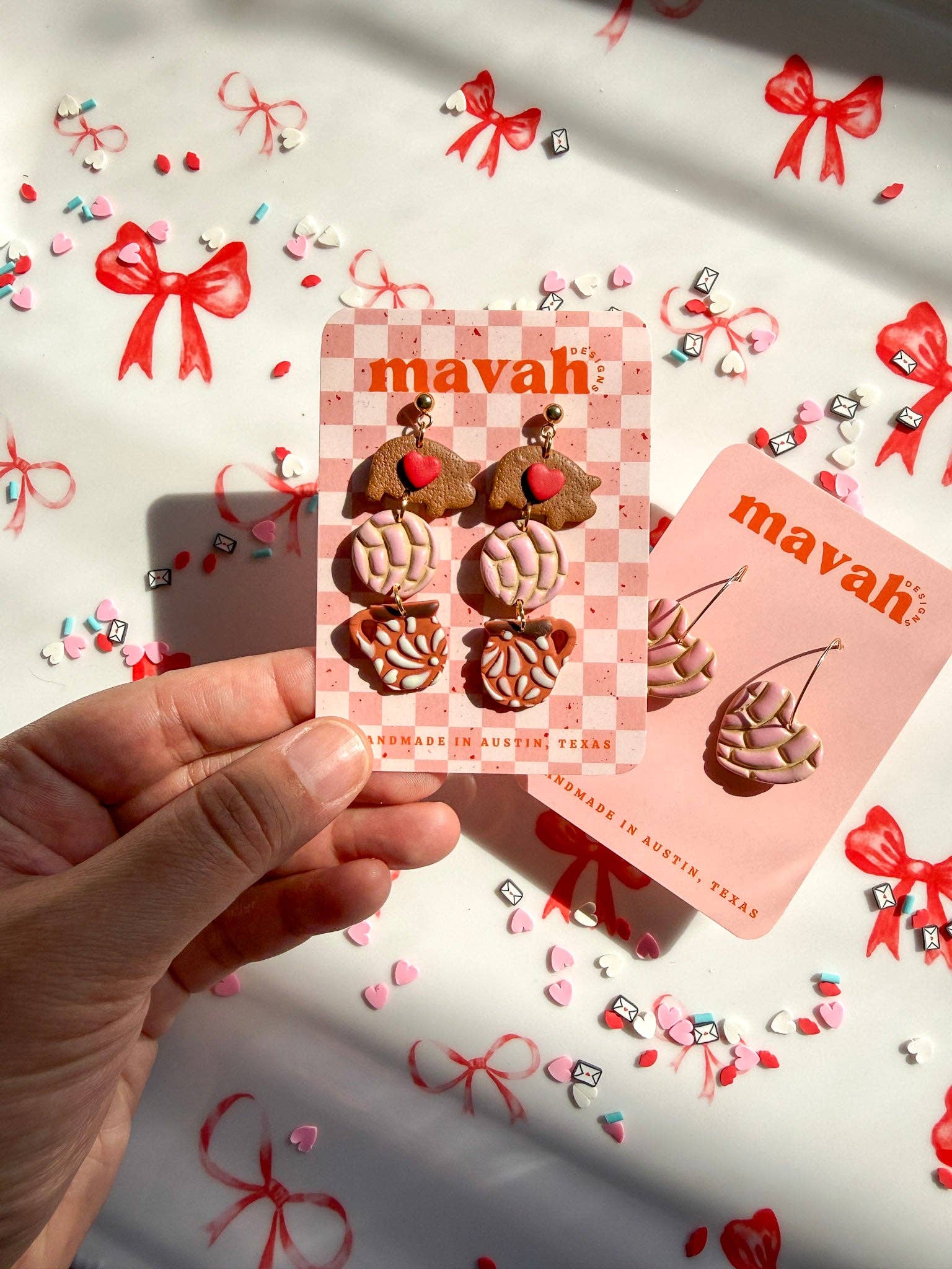 Corazón de Pan Dulce Earrings ❤️🥐