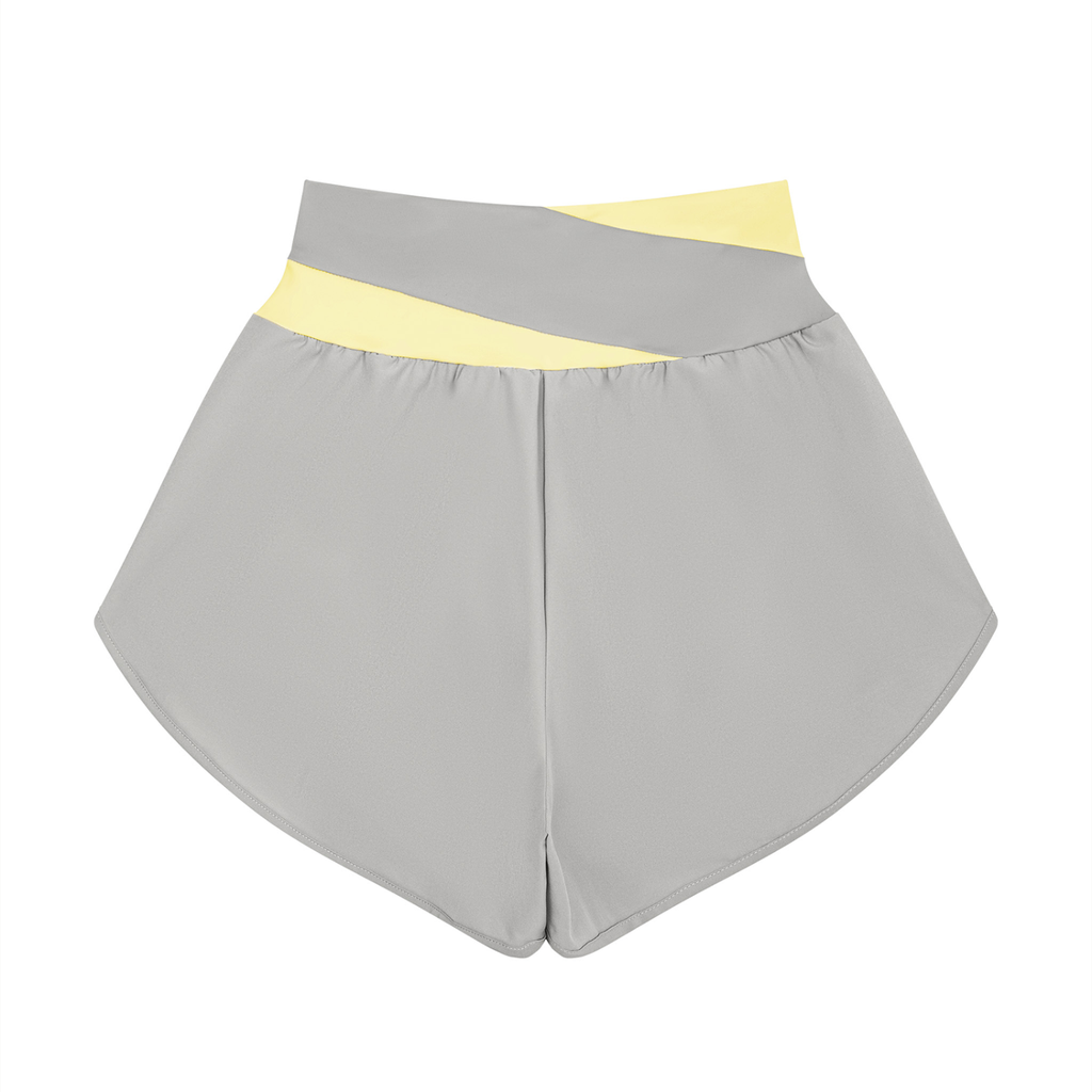 Chicaify Active Cross-Waist Performance Shorts Women’s Yoga Panelled Shorts