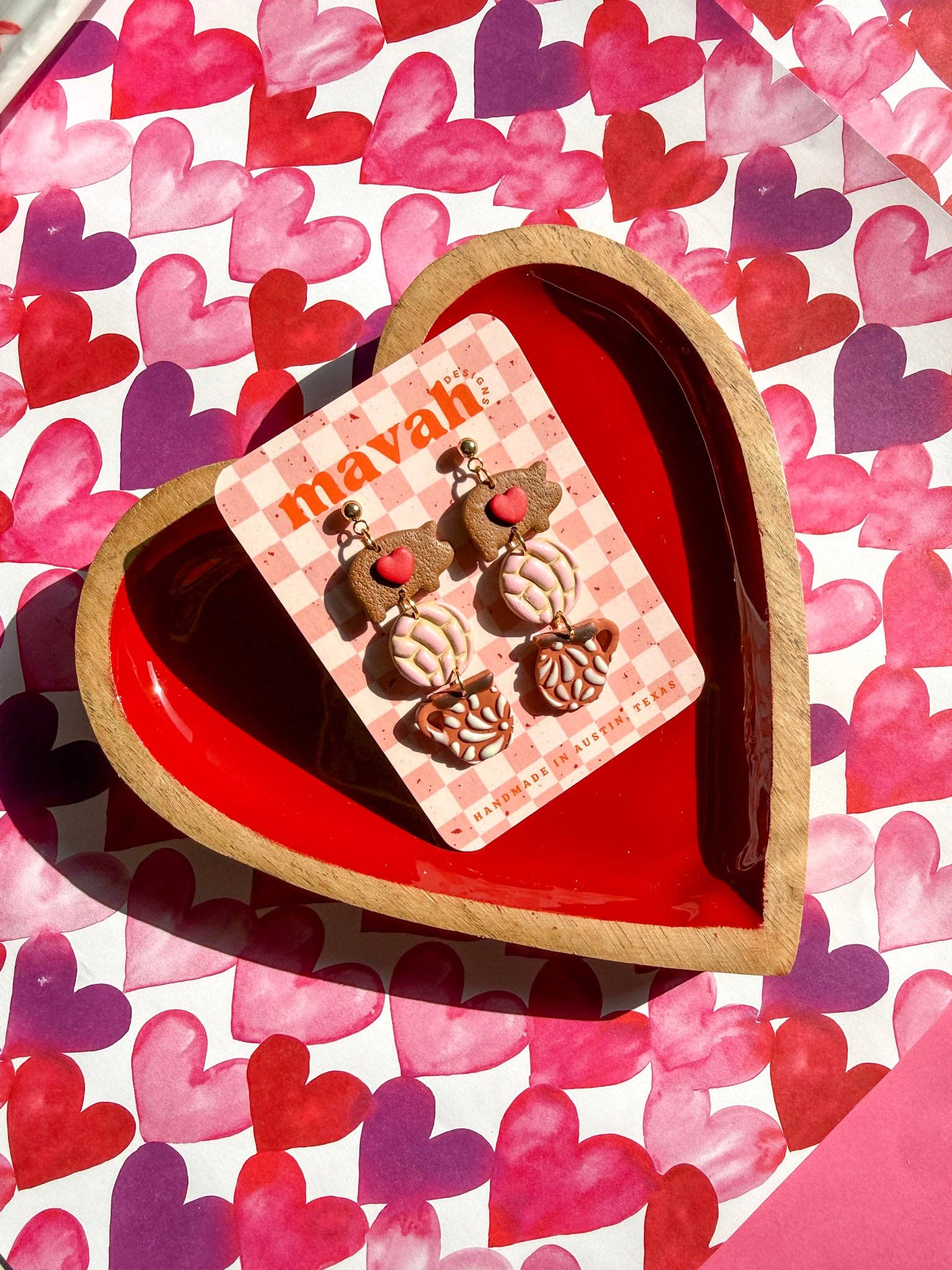 Corazón de Pan Dulce Earrings ❤️🥐