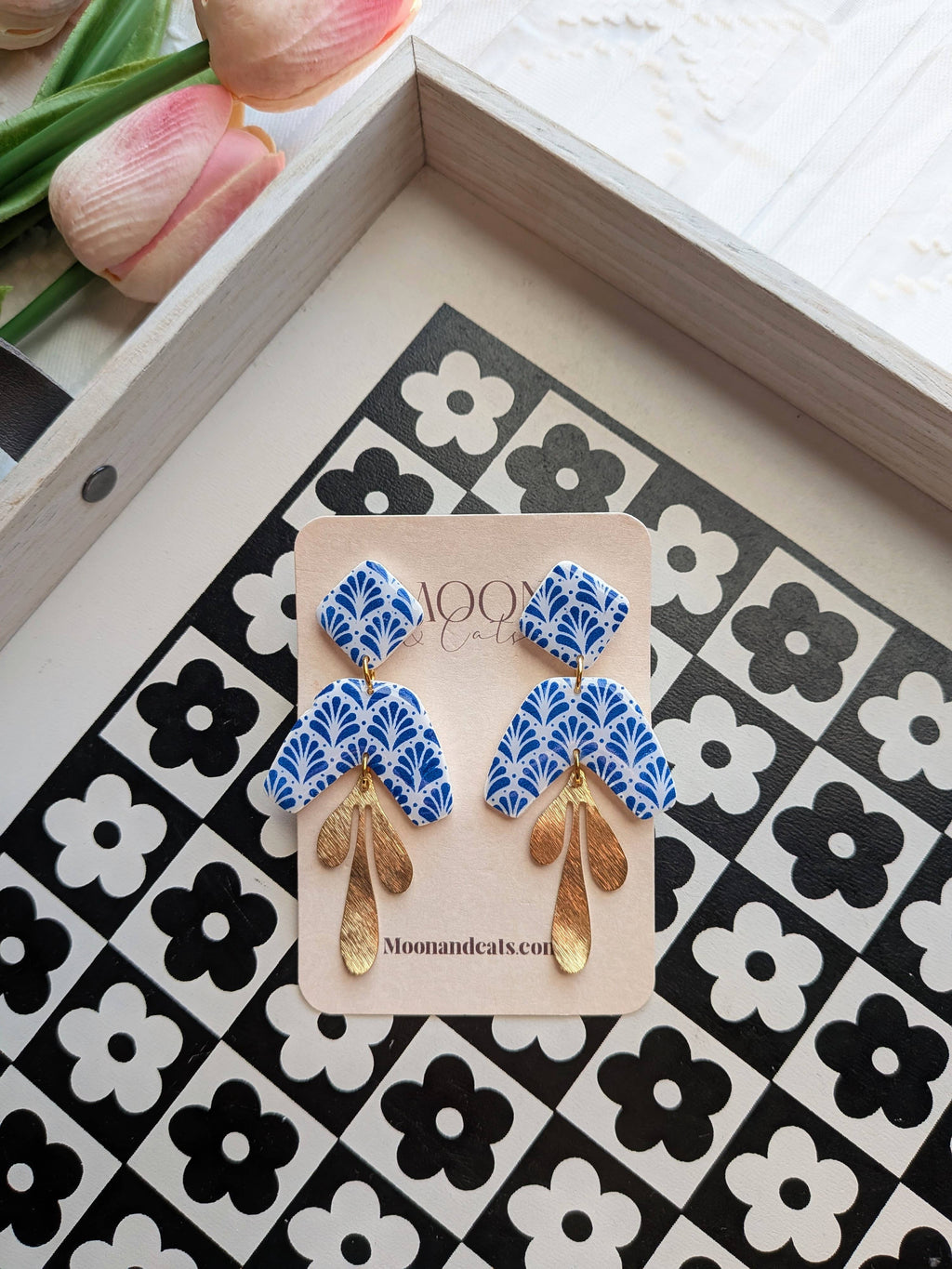 Azul de Reina Earrings 👑💙