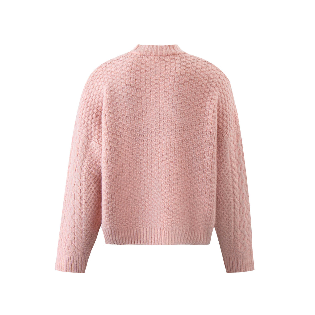 Round neck long sleeved sweater