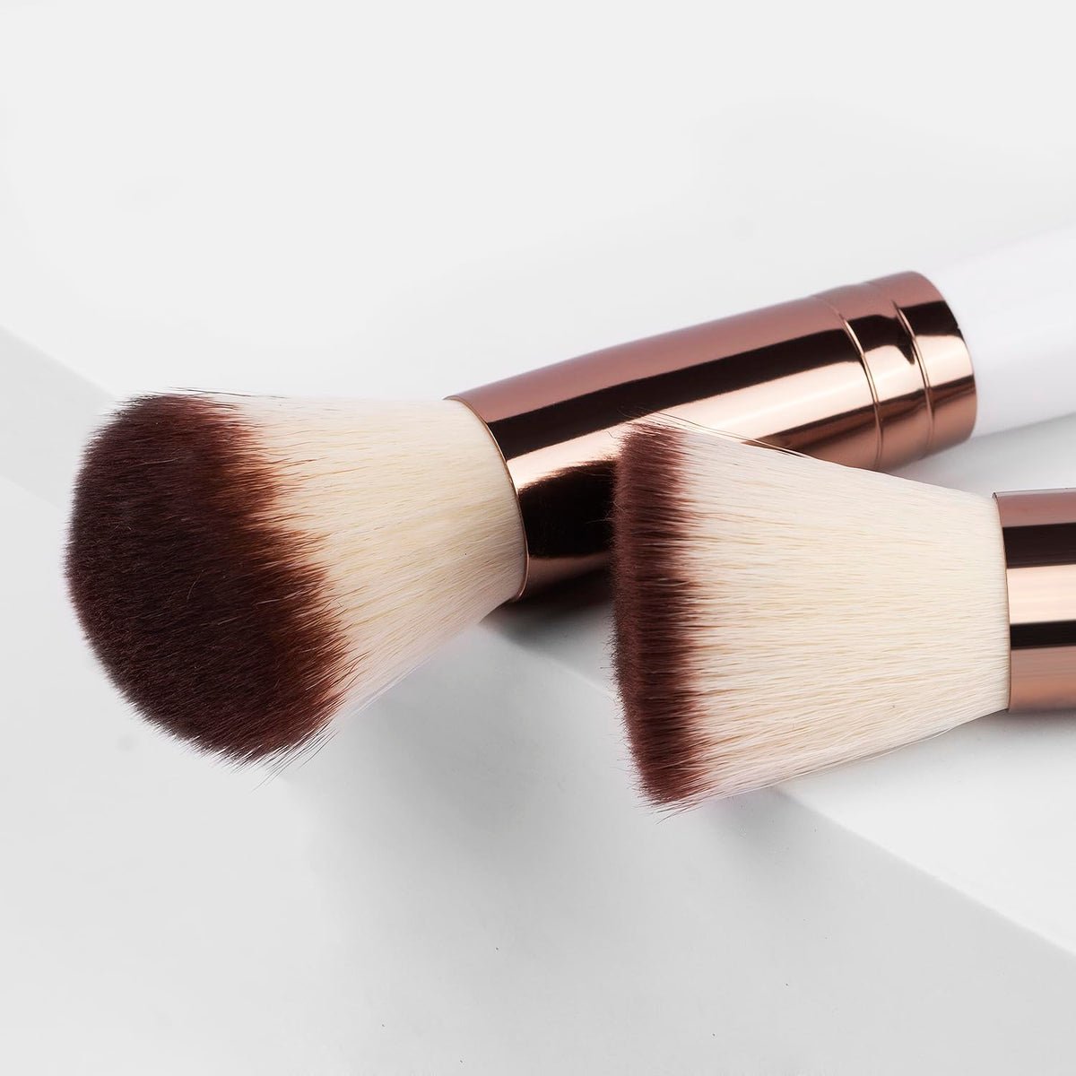 Real Perfection 16-Piece Makeup Brush Set