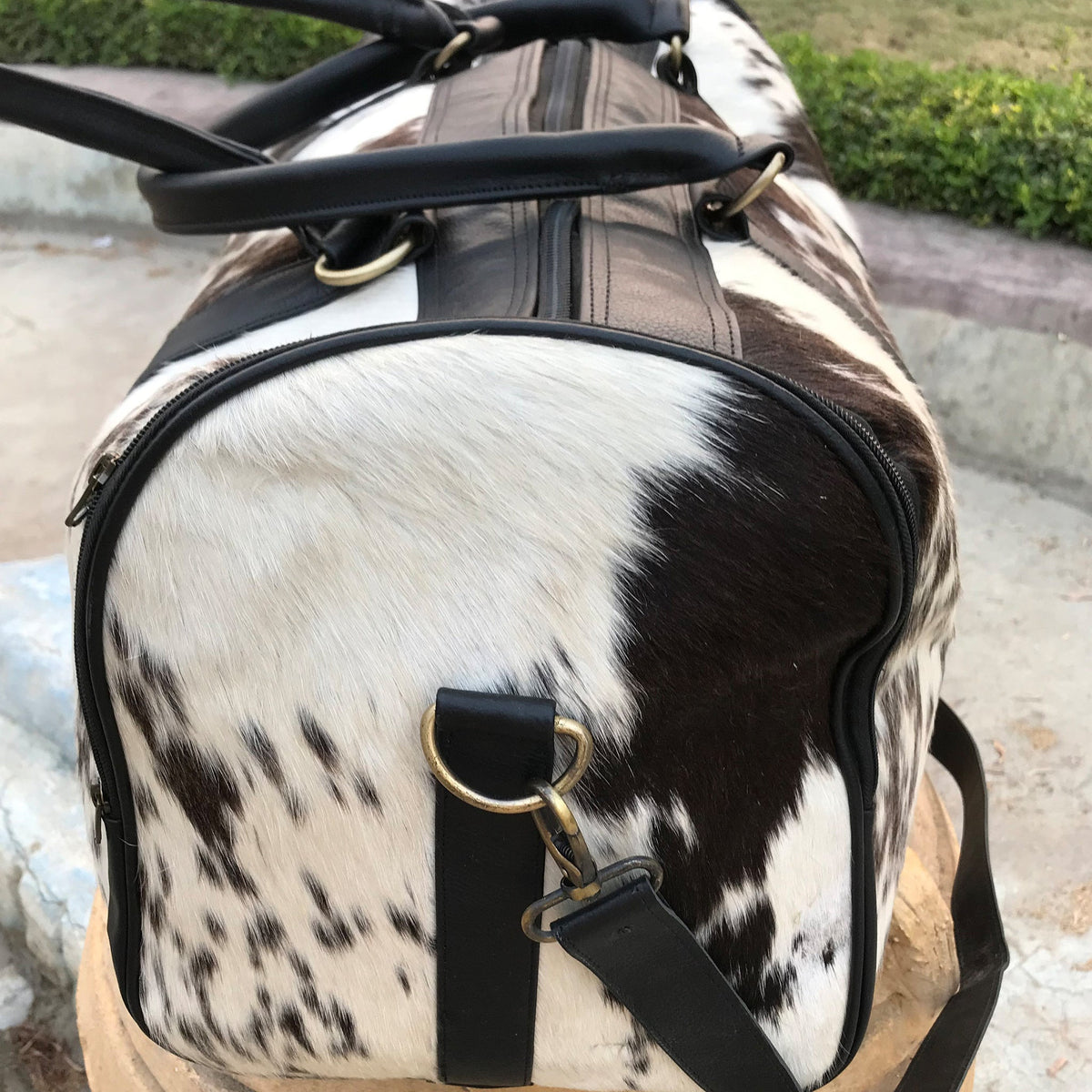 Pony Skin Bag: Luxury Cowhide Duffel, Roomy Travel Carry-On, Designer Luggage for Getaways