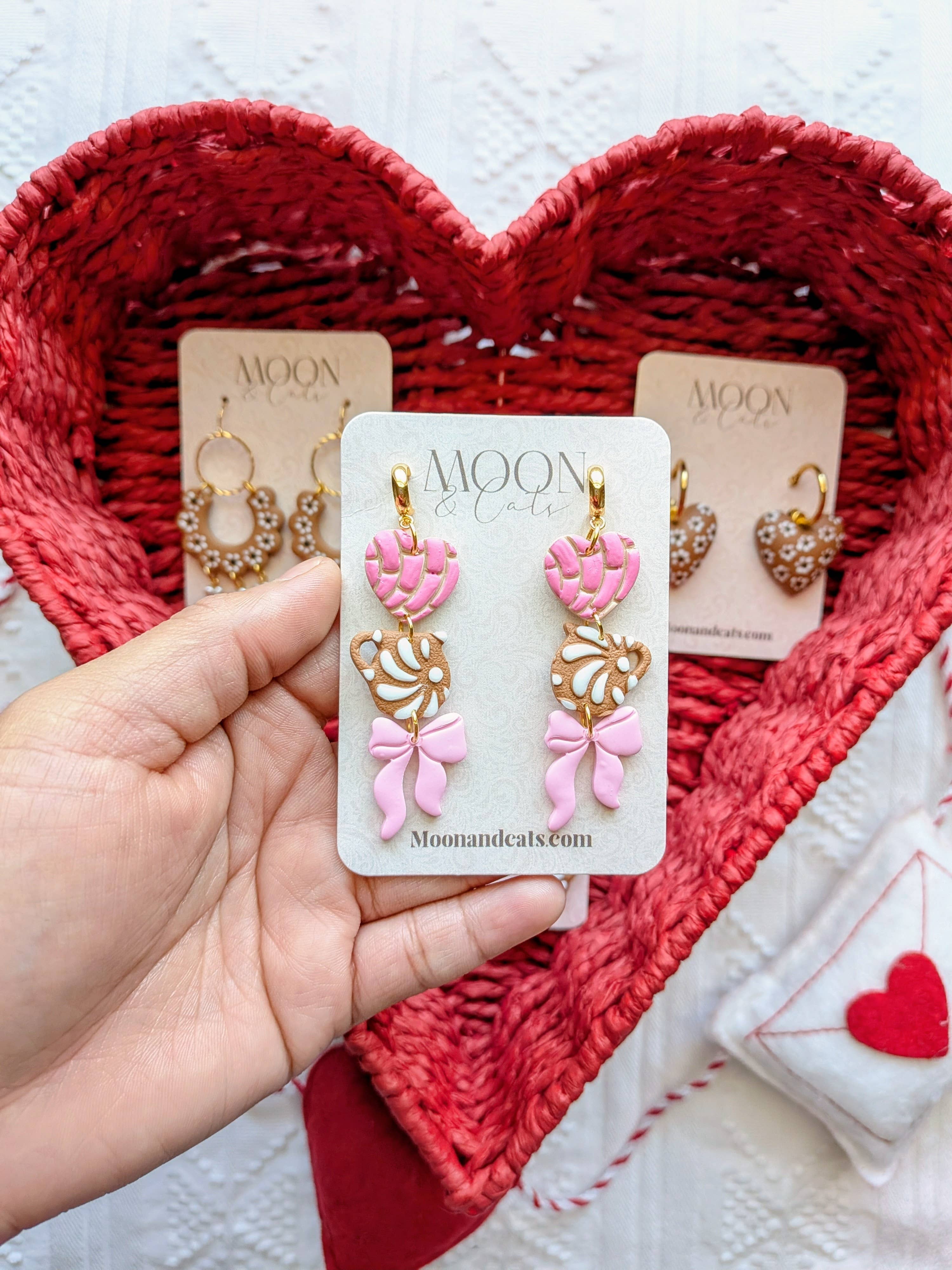Dulce Corazón Earrings 💗🎀