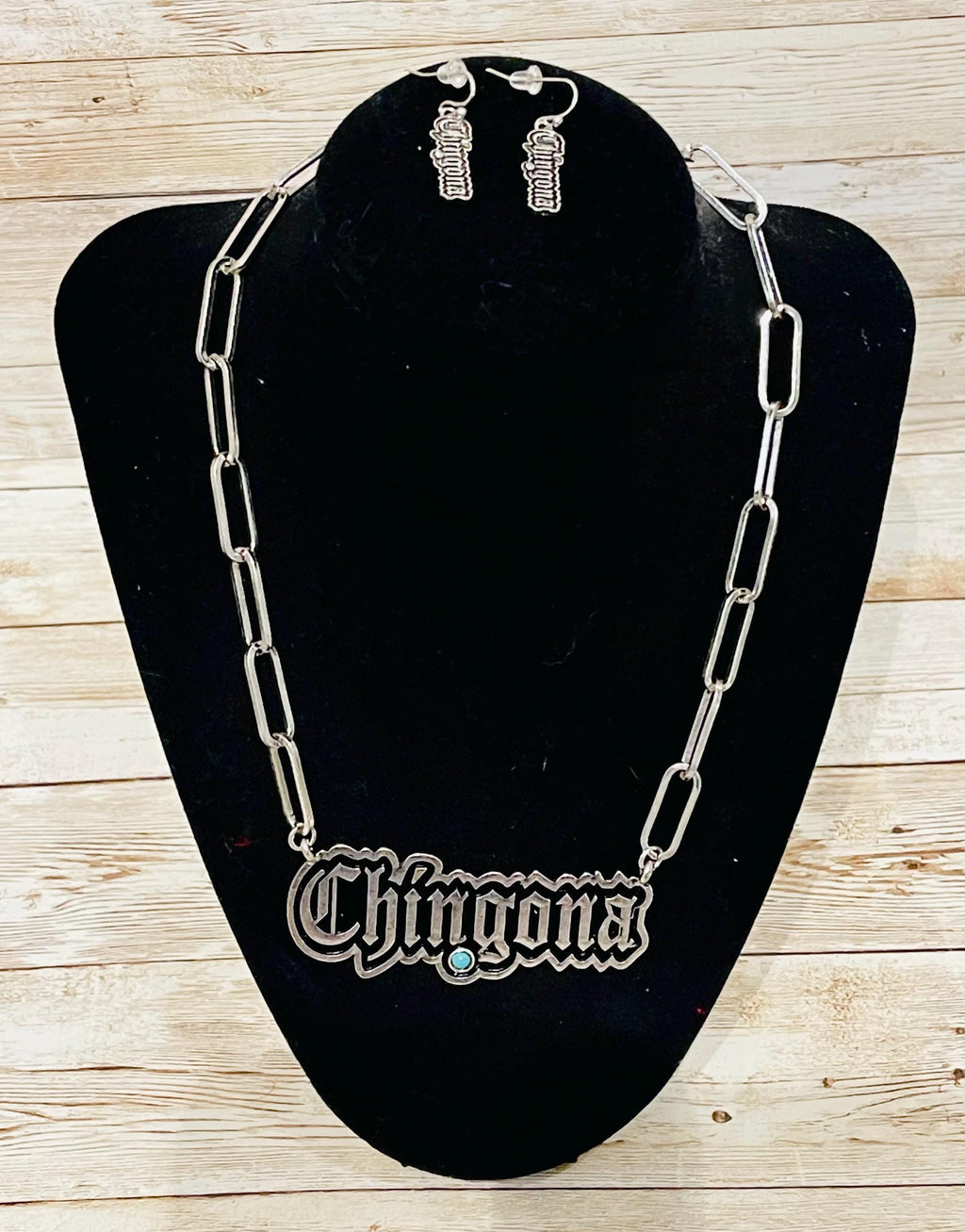Chingona Necklace & Earrings Set