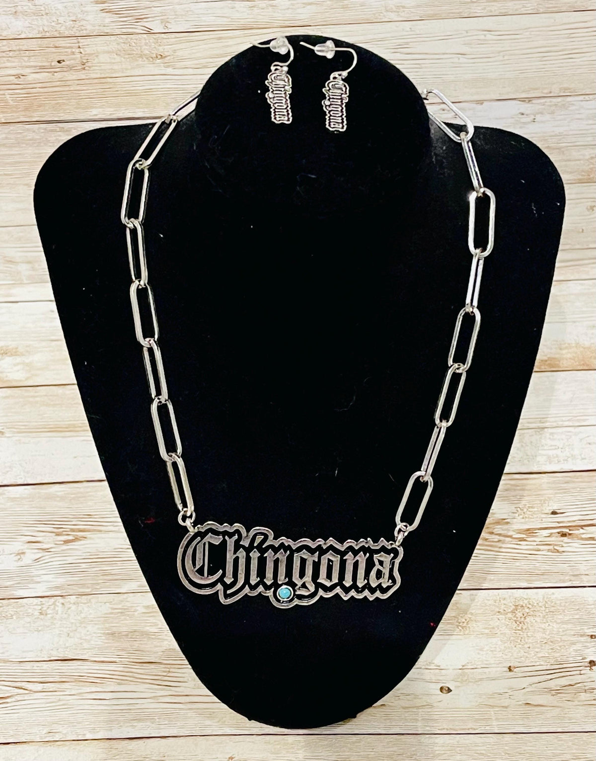 Chingona Necklace & Earrings Set