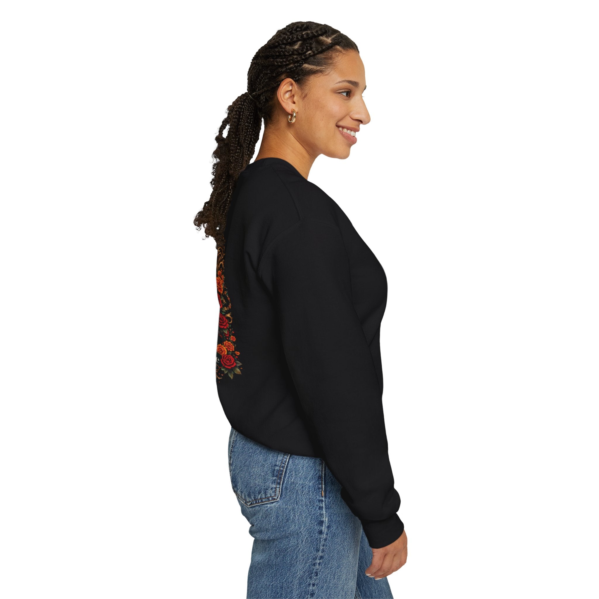 "Confidentemente única" Floral Sugar Skull Pullover Sweatshirt