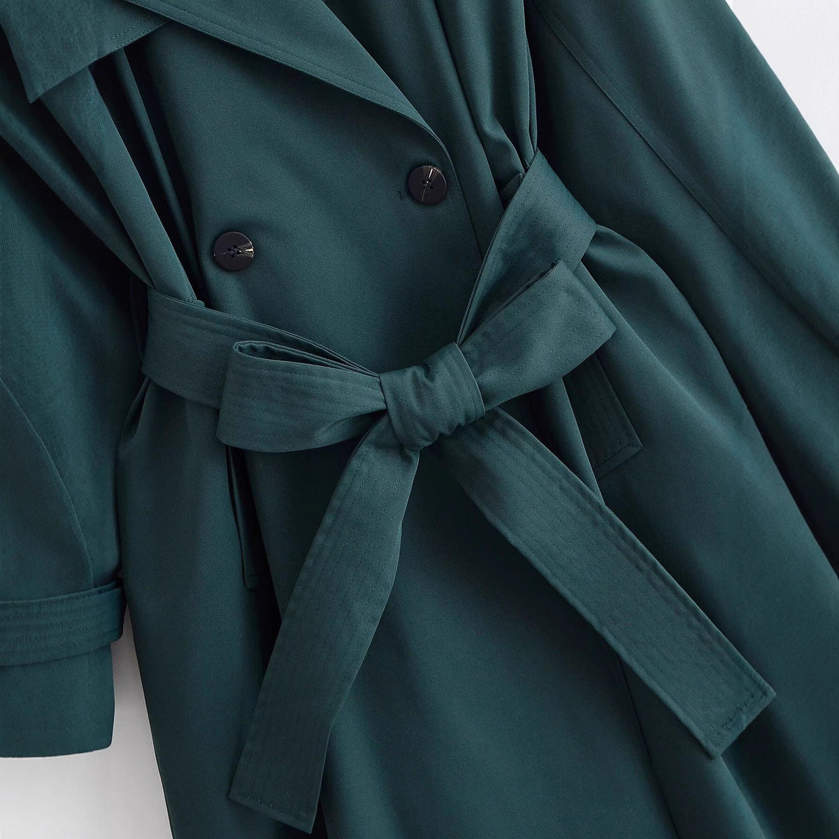 Collar long sleeved single breasted solid color trench coat for women