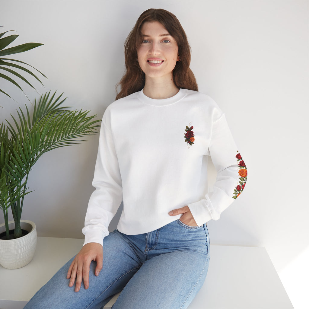"Confidentemente única" Floral Sugar Skull Pullover Sweatshirt