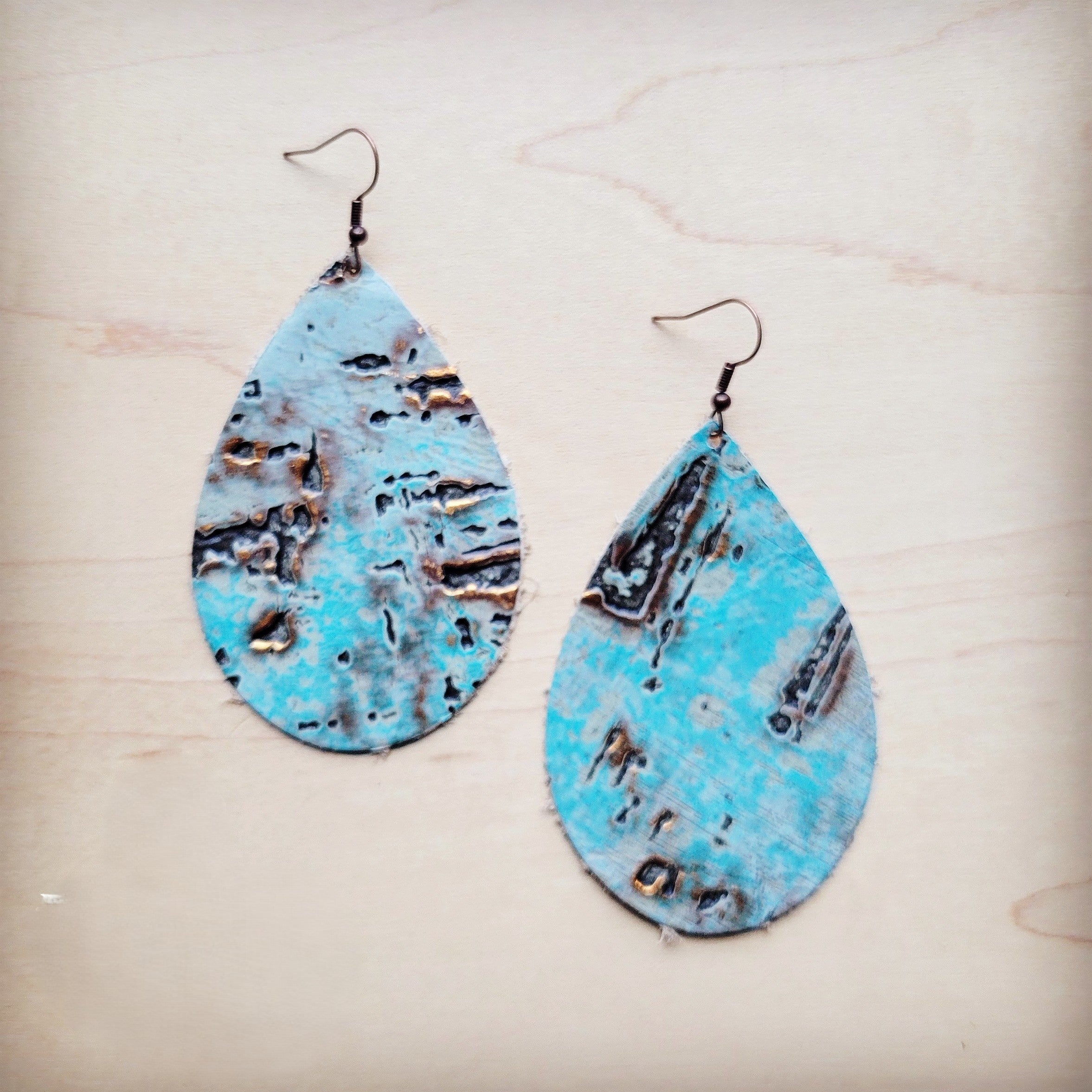 **Leather Teardrop Earrings in Turquoise Metallic 222m