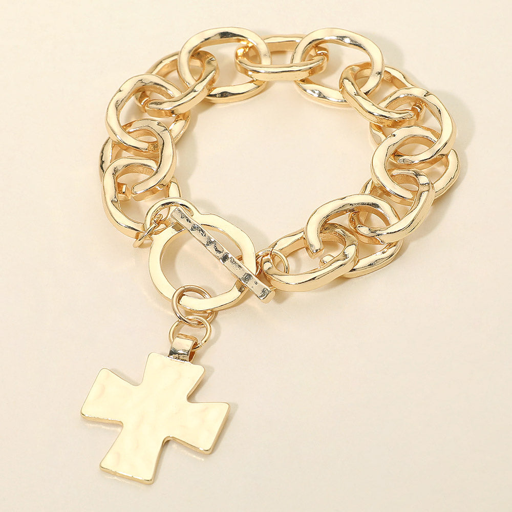 Hammered Metal Cross Charm Chunky Chain Toggle Bracelet