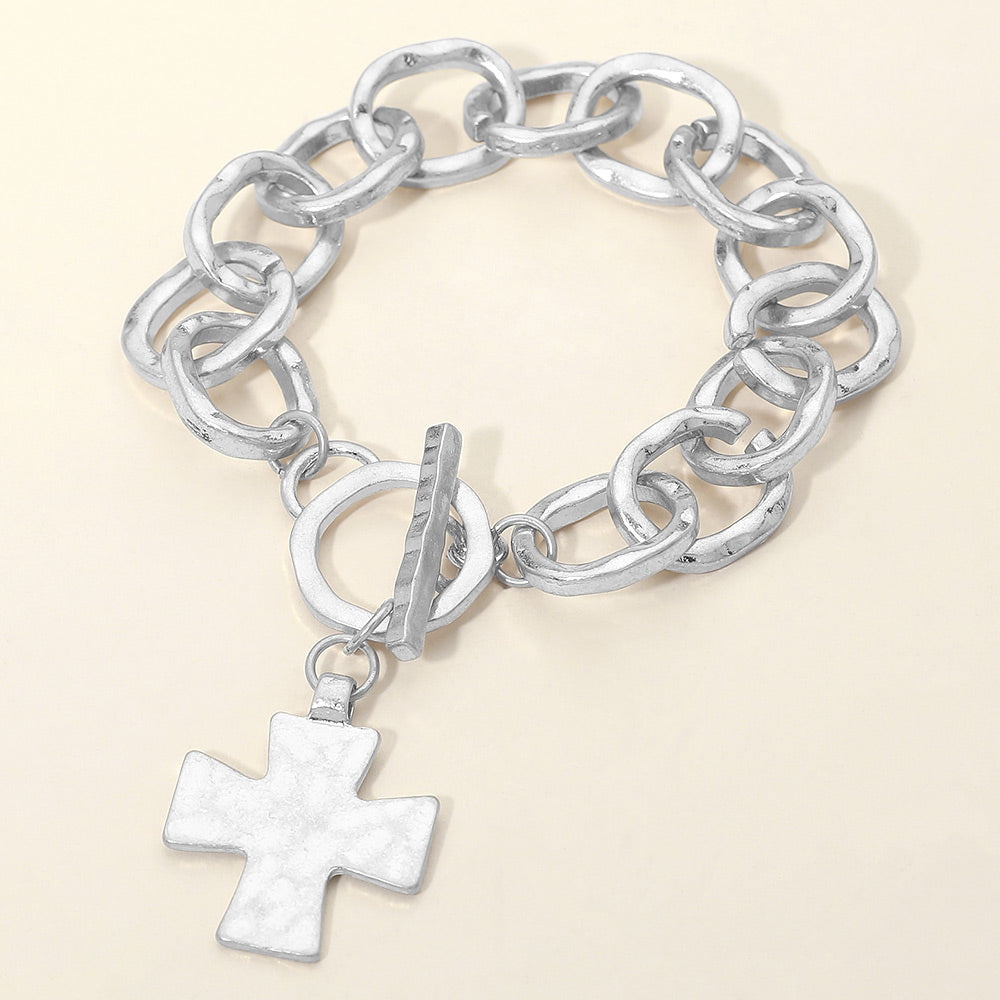 Hammered Metal Cross Charm Chunky Chain Toggle Bracelet