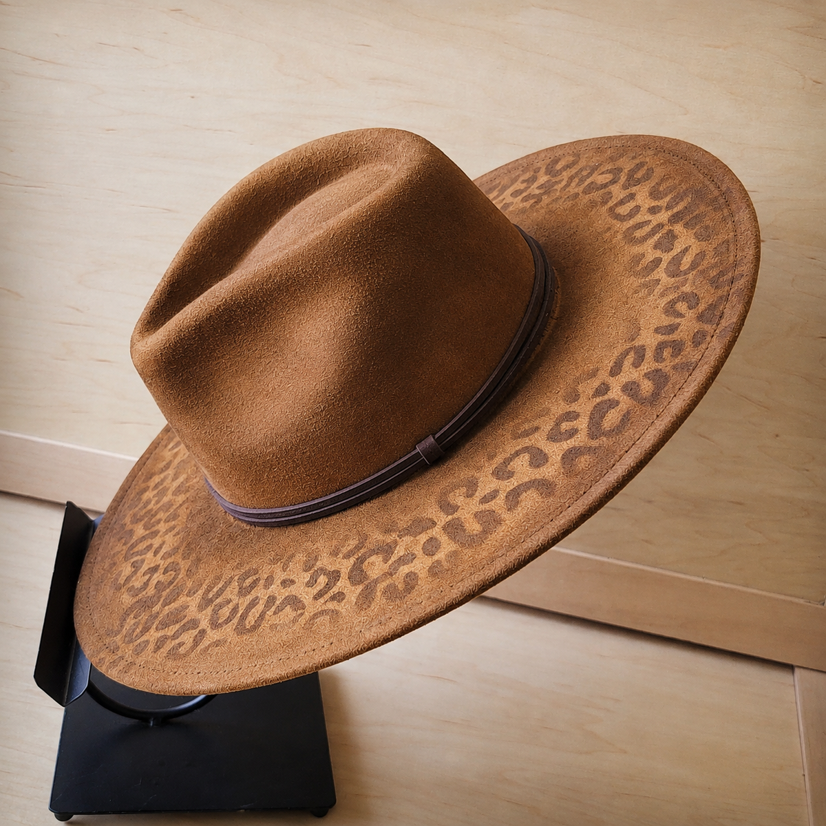 Hand-Painted Leopard Boho Western Cowgirl Hat & Band-Tan 987m