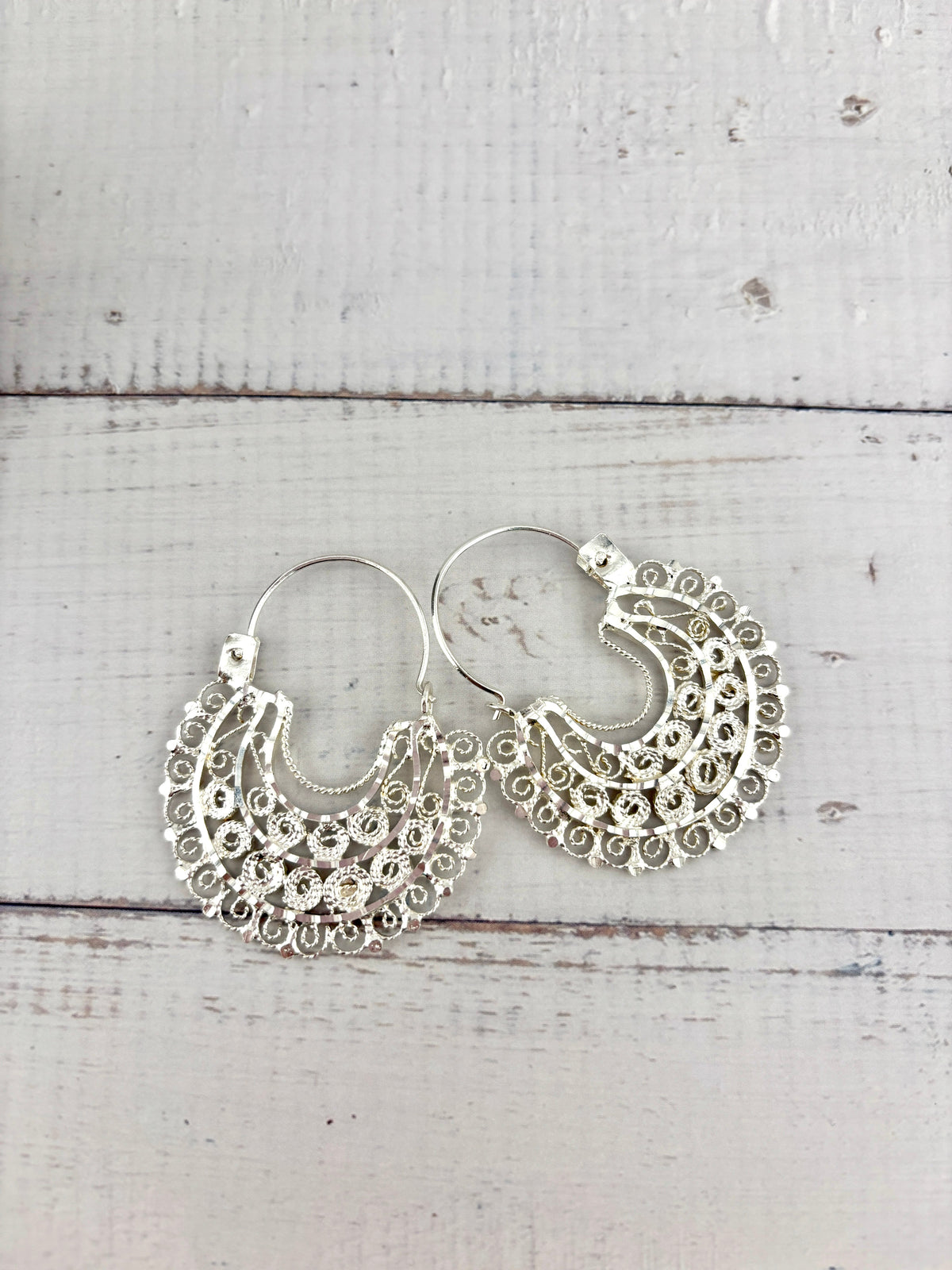 Mexican filigree hoop earrings Sterling silver .925 | Authentic Mexican jewelry for woman