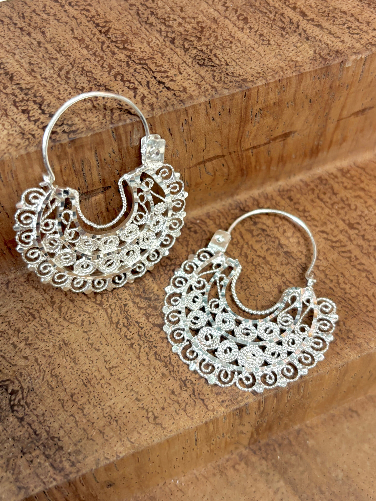 Mexican filigree hoop earrings Sterling silver .925 | Authentic Mexican jewelry for woman