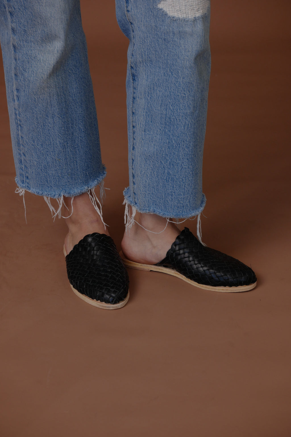 Hand Woven Leather Slides Black