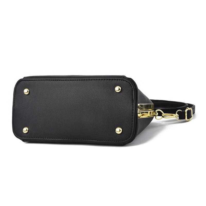 Women's Best-selling Shell Steel Frame Trendy Clip Shoulder Bags