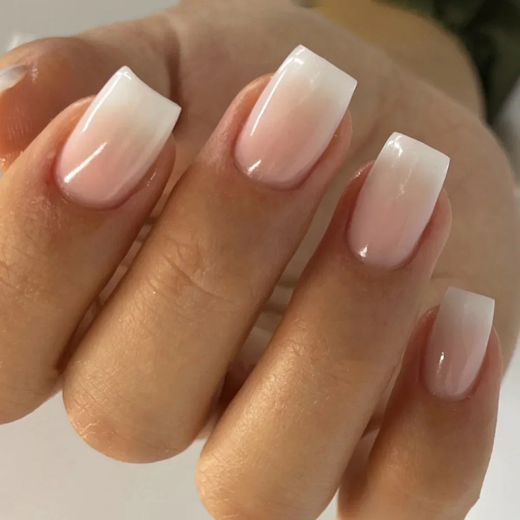 Pink Ombré Press-On Nails | Short Oval, 24 Pieces