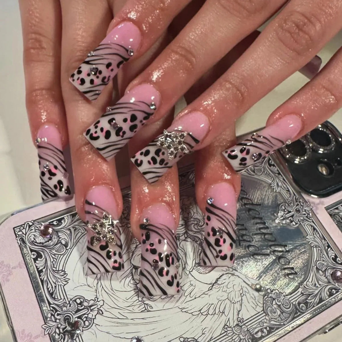 3D Bowknot Pearl Wearable Nail Art Fashion Leopard French Nude Almond Fake Nails Detachable Finished False Nails Press on Nails