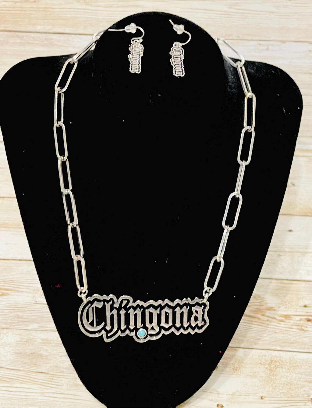 Chingona Necklace & Earrings Set