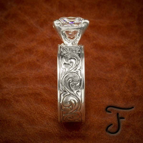 Luxe Fashionable Thai Silver Antique-Style Womens Ring