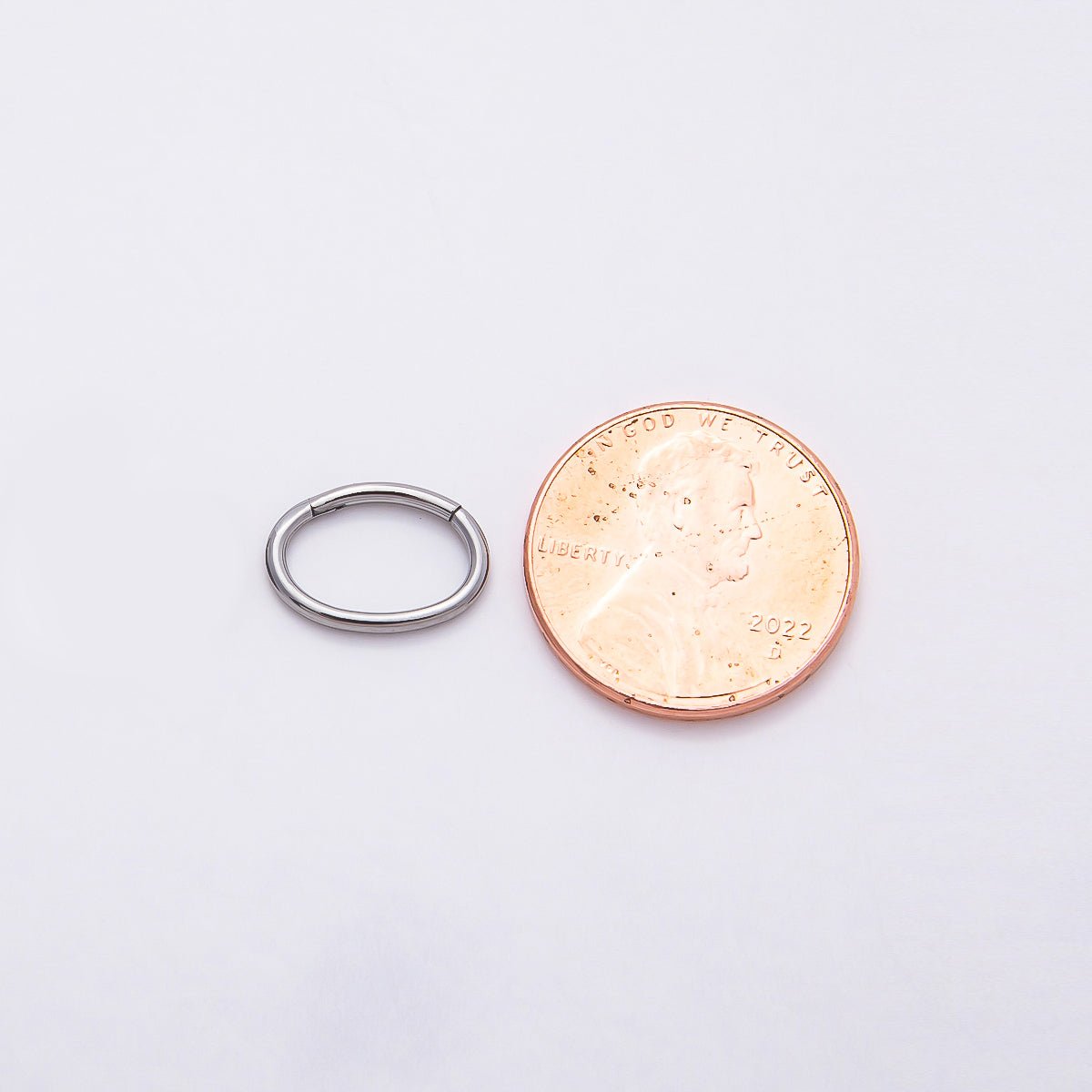 Titanium 13mm Minimalist Oval Single Septum Cartilage Piercing Clicker in Gold & Silver | BJ-00001 BJ-00002