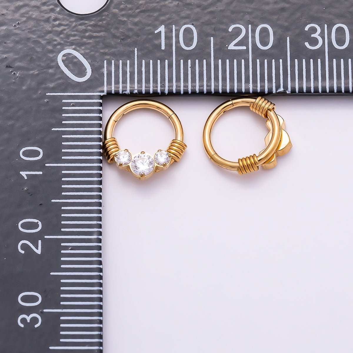 Titanium 11.5mm Clear CZ Cluster Single Septum Cartilage Piercing Clicker in Gold & Silver | Findings-00309 Findings-00310